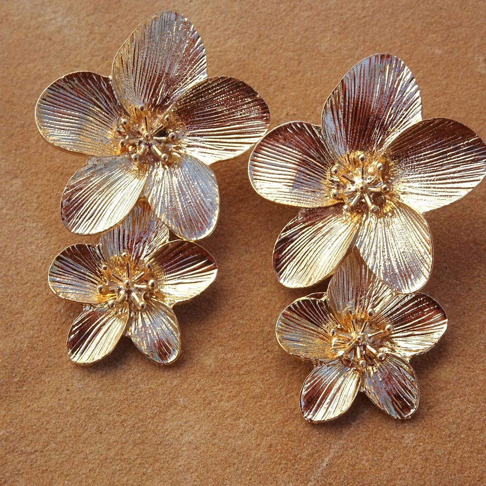 Big Gold Tone Flower Dangle Post Floral Spring/Summer Statement Earrings